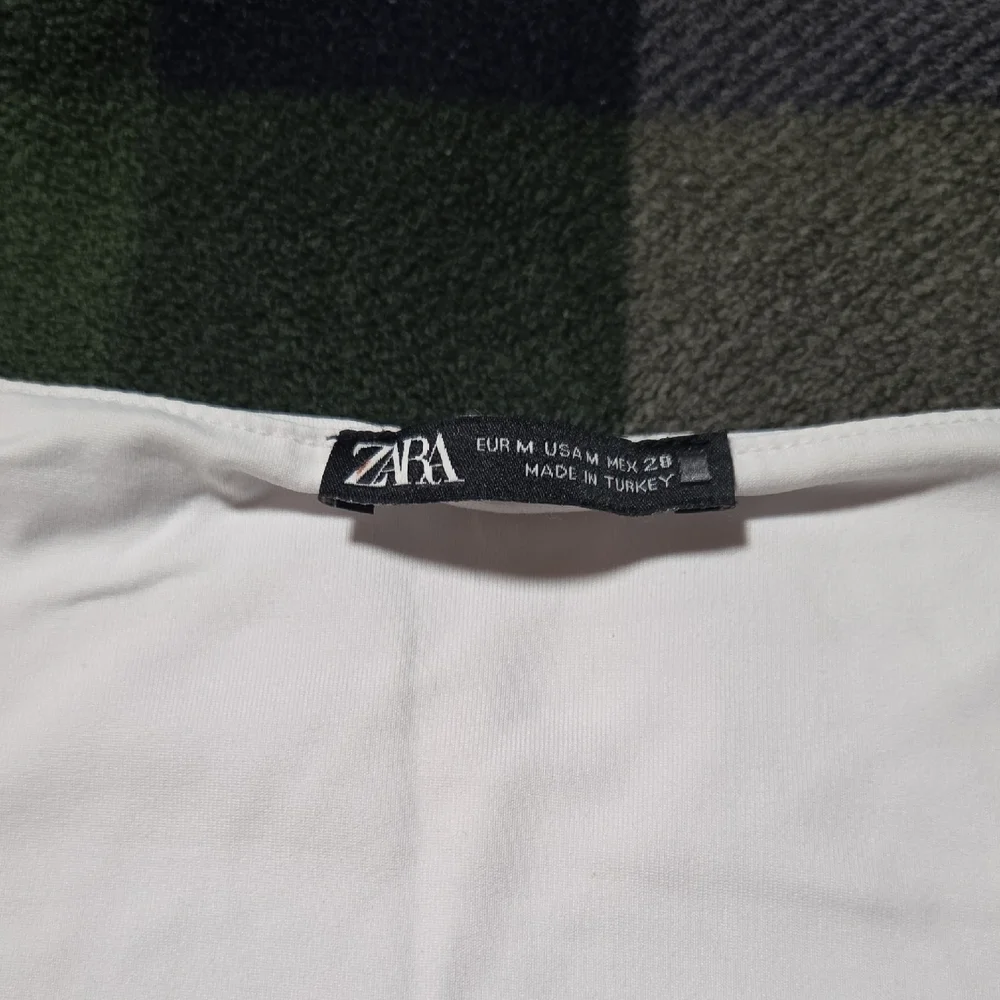 Zara White Scoop Neck Tank Top - Picture 3 of 5